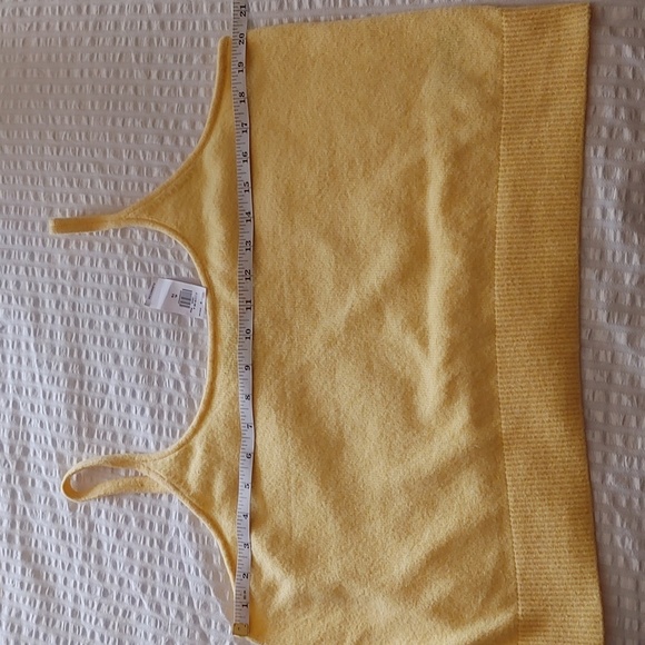 NWT Soft Yellow Knit Crop Top XL - Picture 7 of 10
